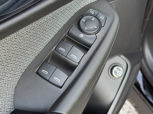 New 2026 Mosaic Black Metallic Chevrolet LT image 9