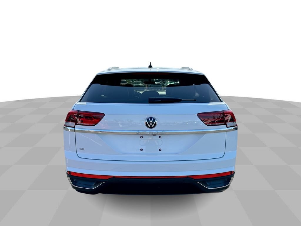 Used 2022 White Volkswagen 2.0T SE w/Technology image 22