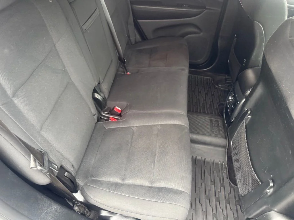 Used 2017 Silver Jeep Laredo image 48