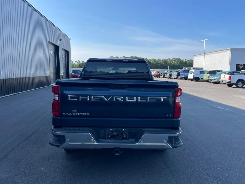 Used 2022 Blue Chevrolet LT image 16