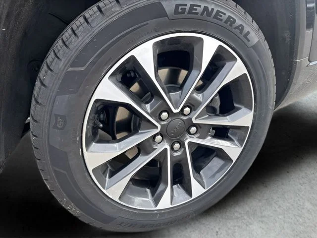 Used 2023 Black Jeep Overland image 21