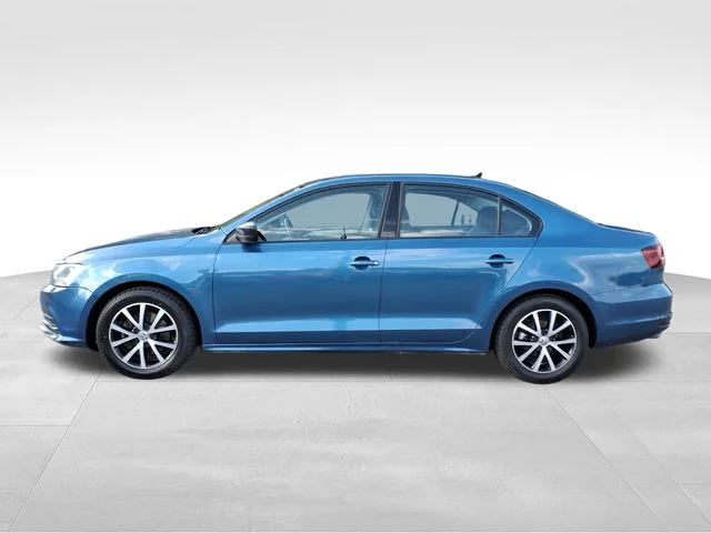 Used 2016 Blue Volkswagen 1.4T SE image 6