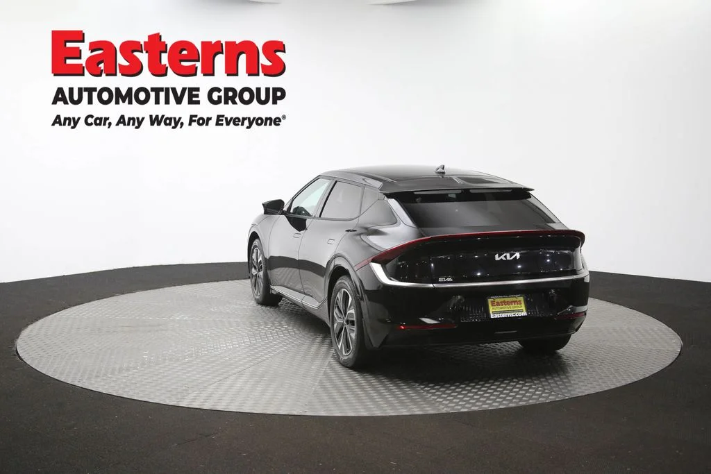 Used 2023 Black Kia Wind image 67