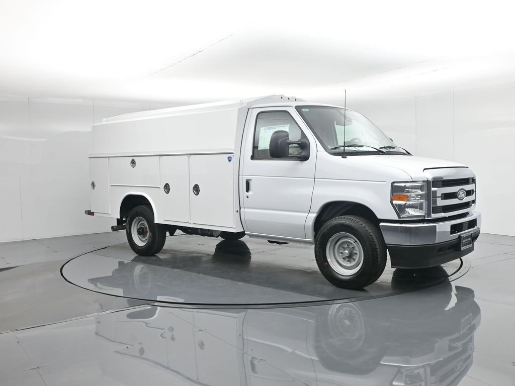 New 2026 Oxford White Ford Base image 59