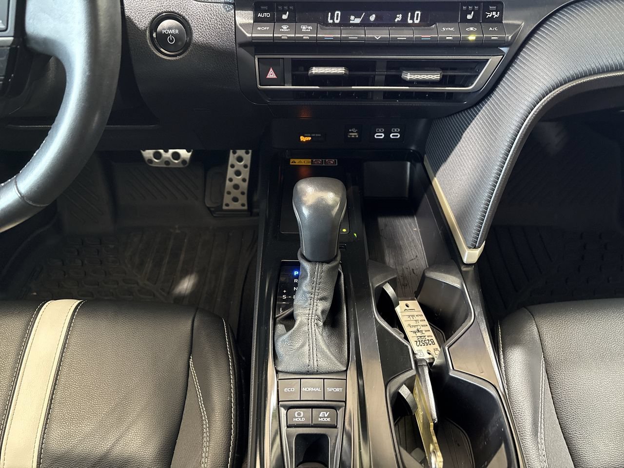 Certified Used 2025 Ice Toyota SE image 21
