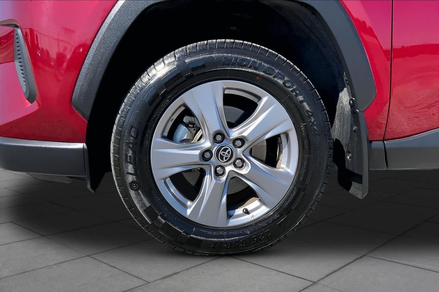 Used 2022 Ruby Flare Pearl Toyota Hybrid XLE image 11