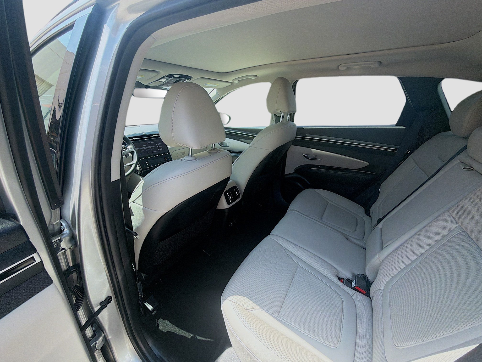 Used 2024 Shimmering Silver Hyundai Limited image 22