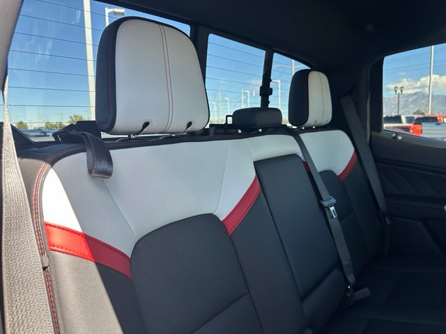 2024 GMC Canyon AT4X - Photo 30