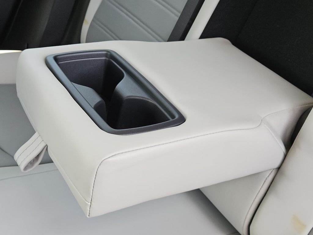 Used 2023 Silver Toyota XLE Premium image 41