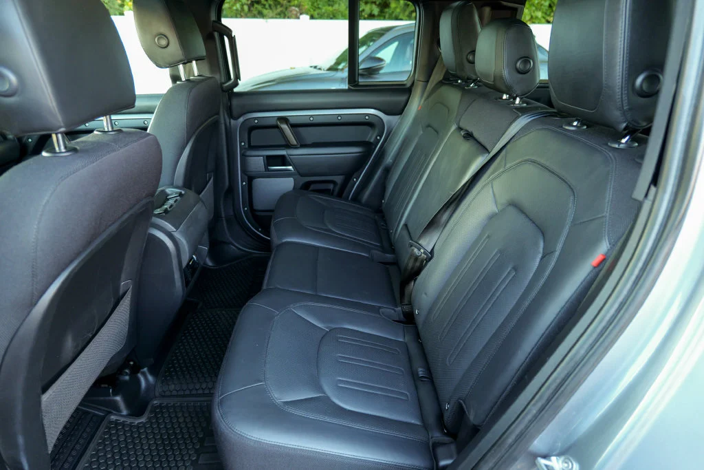 Used 2023 Gray Land Rover X image 23