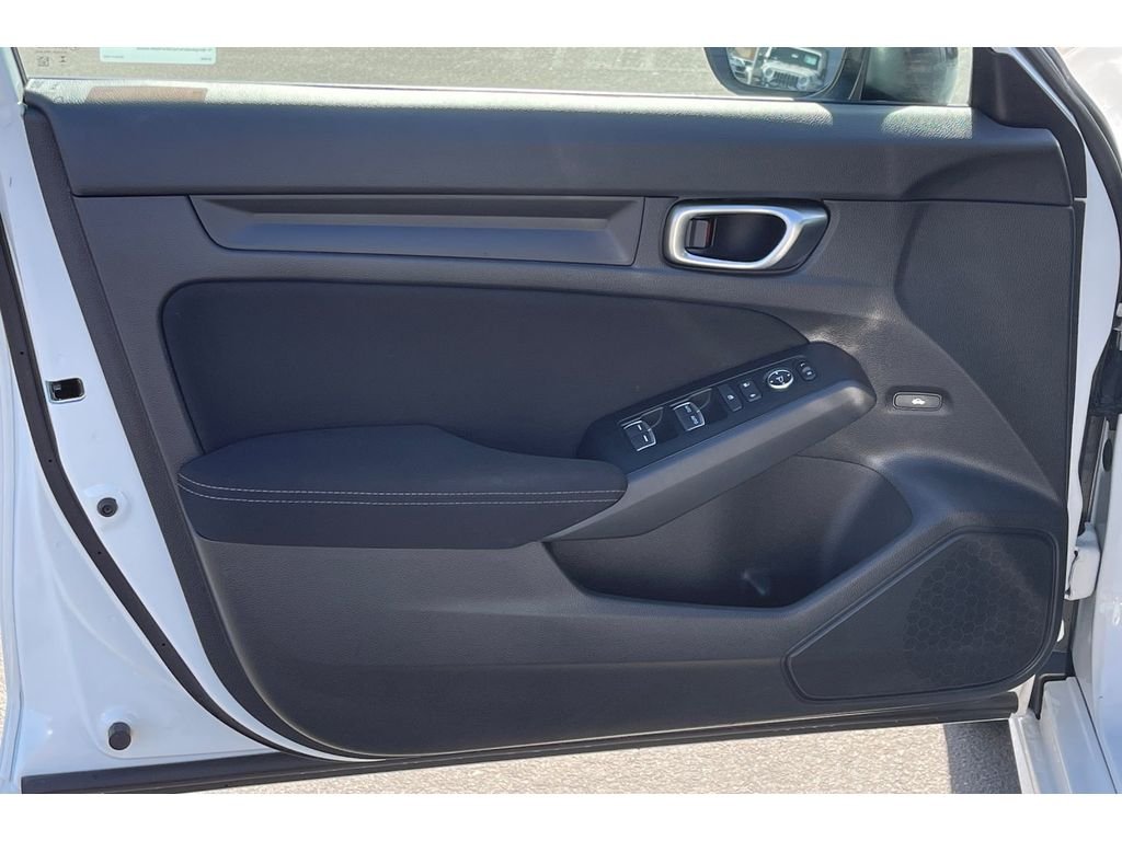 Used 2023 Platinum White Pearl Honda Sport image 11