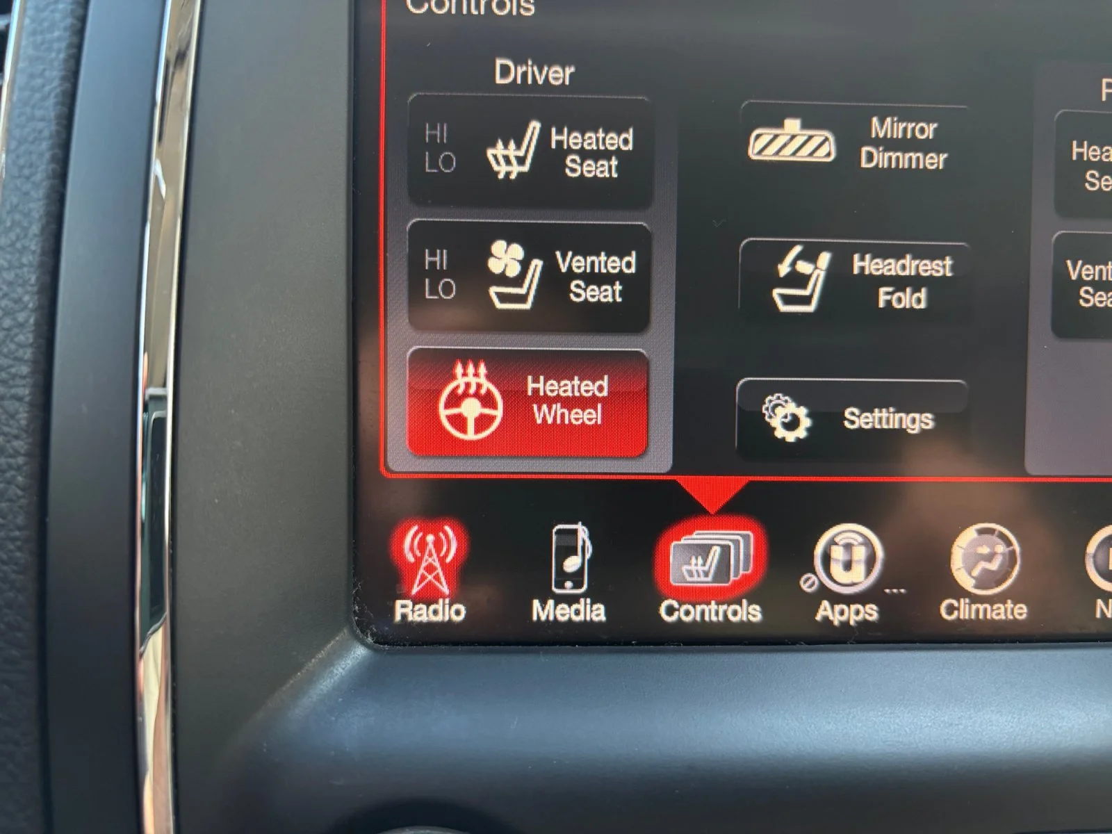 Used 2016 Ivory 3-Coat Dodge Citadel image 24