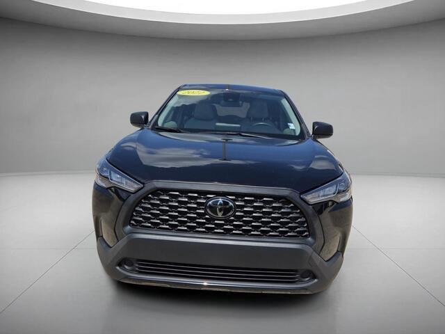 Used 2022 Jet Black Toyota L image 8