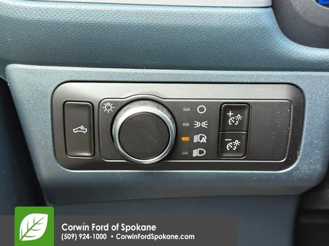 New 2026 Space White Metallic Ford Tremor image 25