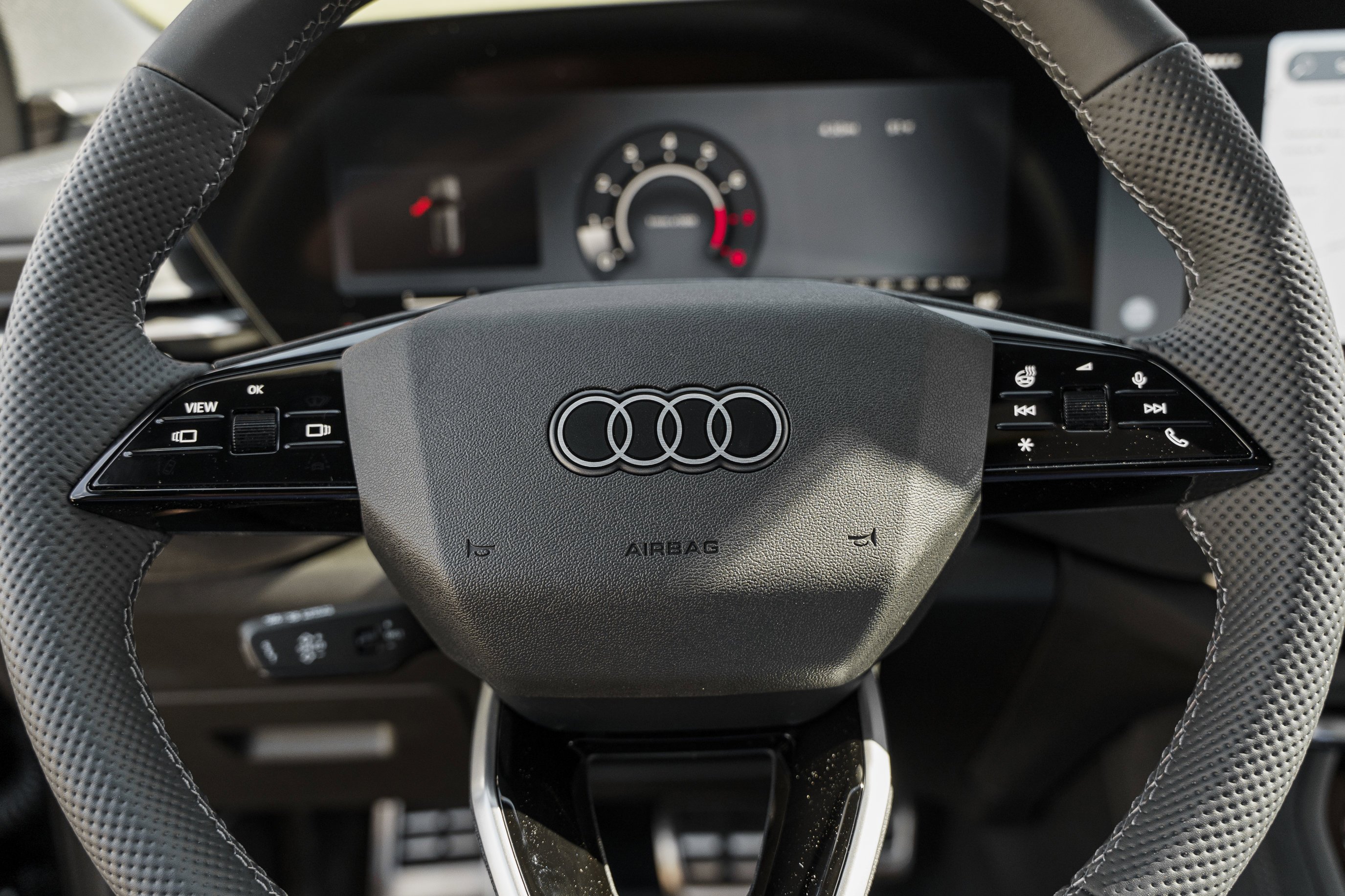 New 2026 MYTHOS BLACK Audi Premium Plus image 17