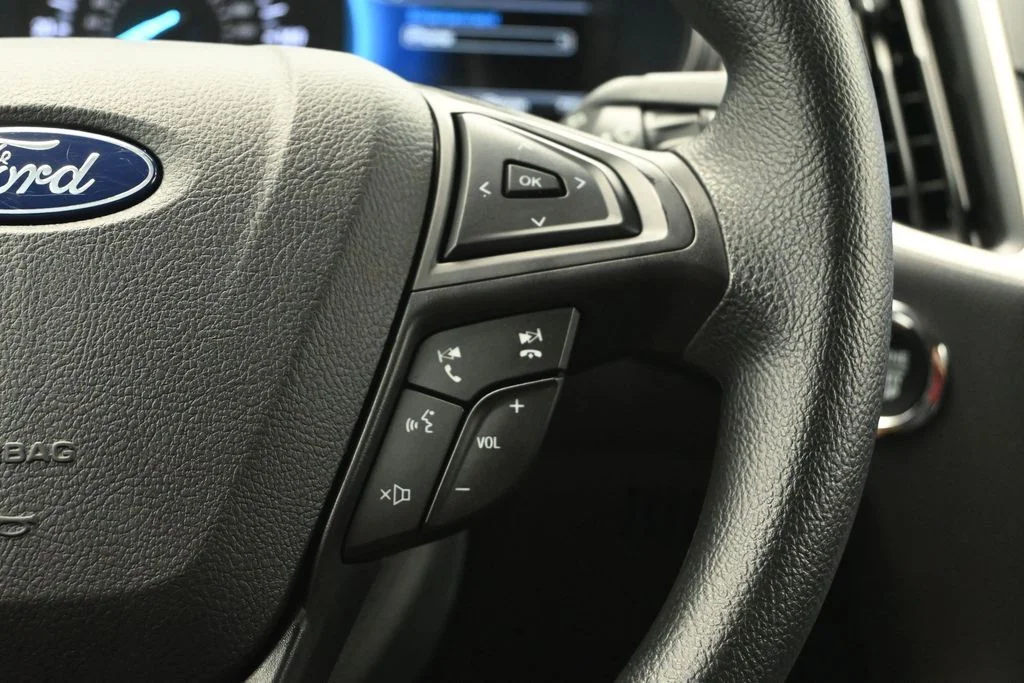 Used 2023 Black Metallic Ford SE image 22