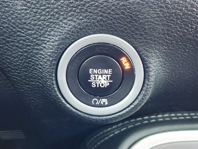 Used 2019 Blue Dodge SXT image 21