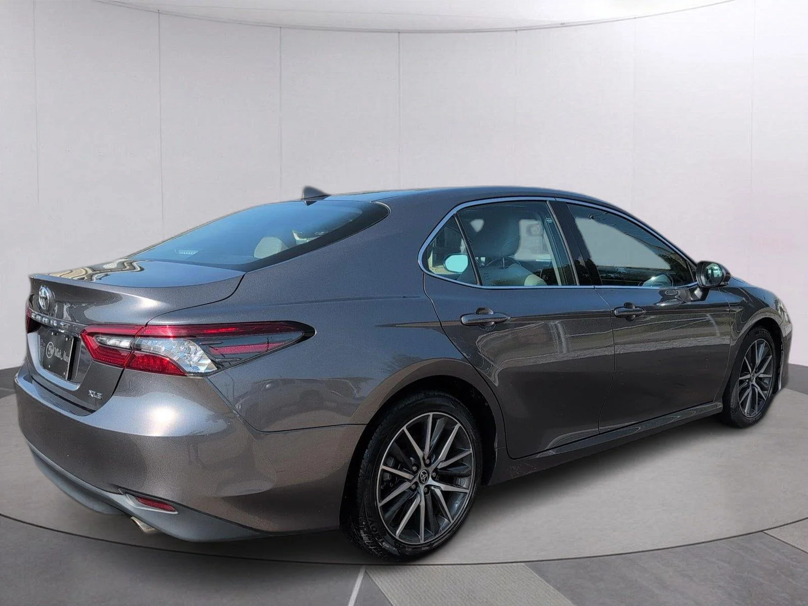 Used 2023 Predawn Gray Mica Toyota XLE image 5