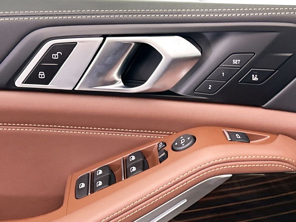 New 2026 Green Metallic BMW xDrive40i image 22