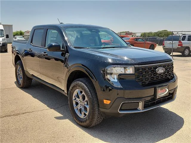 Used 2025 Black Ford XLT All-Wheel Drive SuperCrew 4.5 ft. box 121.1 in image 6