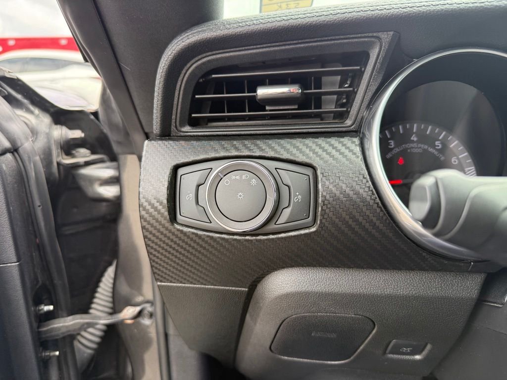 Used 2019 Magnetic Metallic Ford EcoBoost image 28