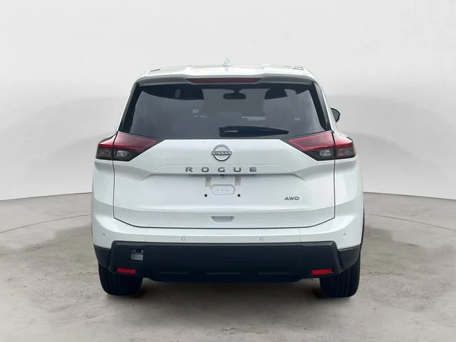 Used 2025 White Nissan SV image 4