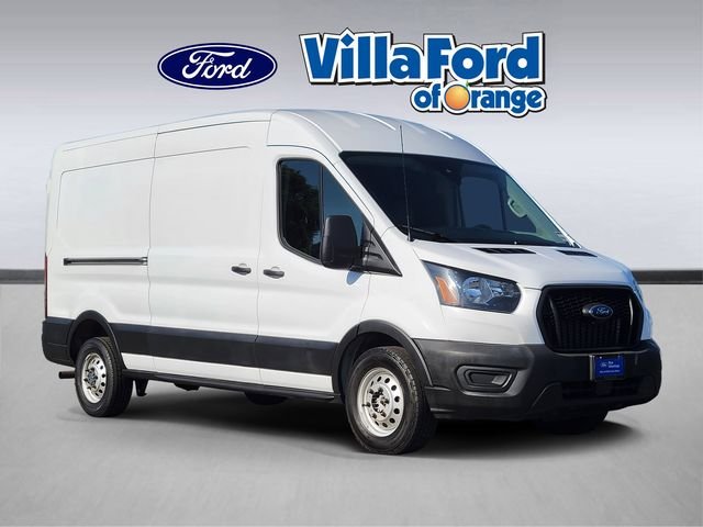 Certified Used 2023 Oxford White Ford Base image 1