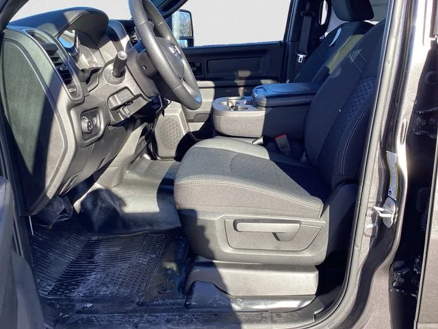 New 2026 Crystal Metallic Ram TRADESMAN CREW CAB 4X4 6