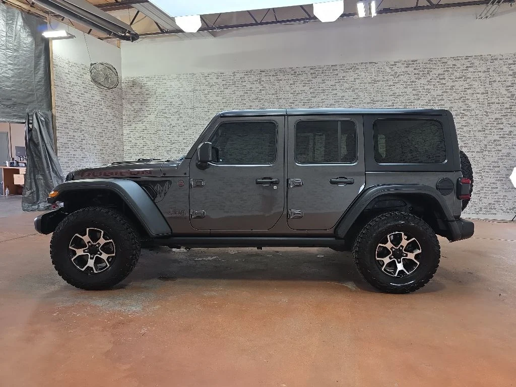 Used 2019 Gray Jeep Unlimited Rubicon image 4