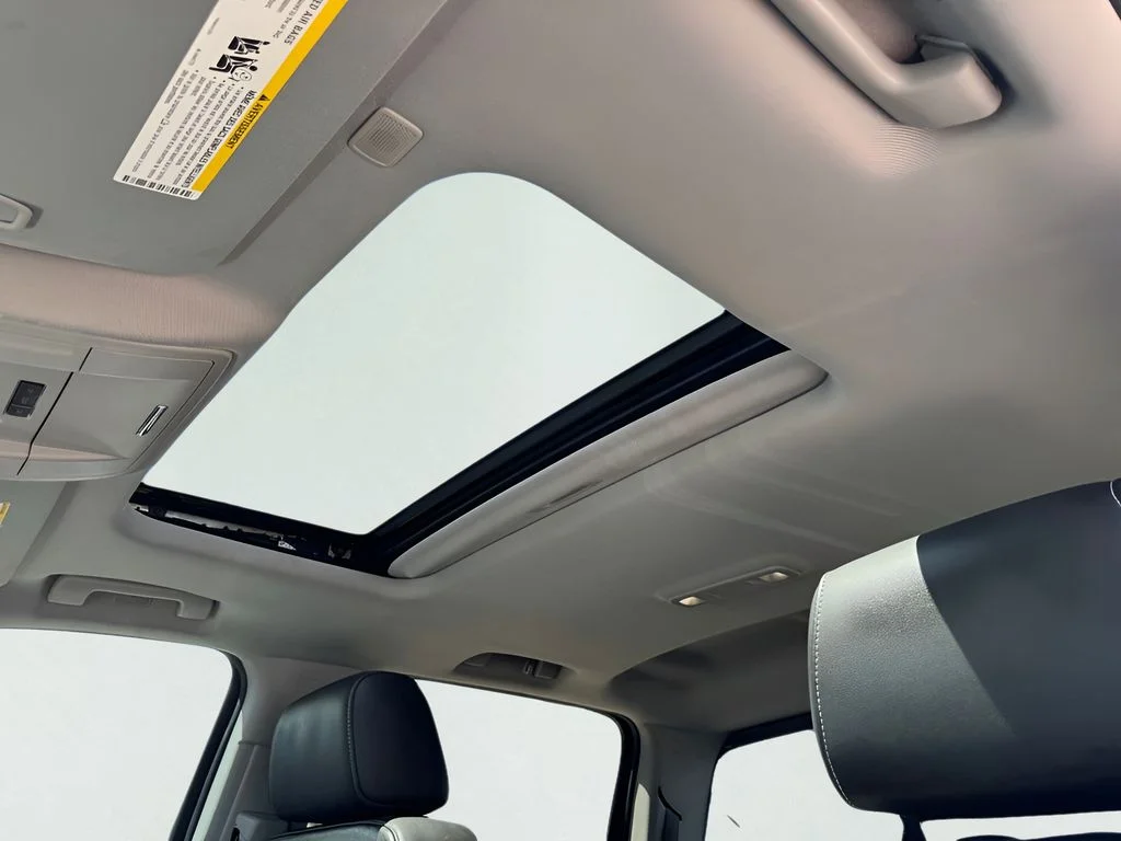 Used 2018 Black GMC SLT image 13