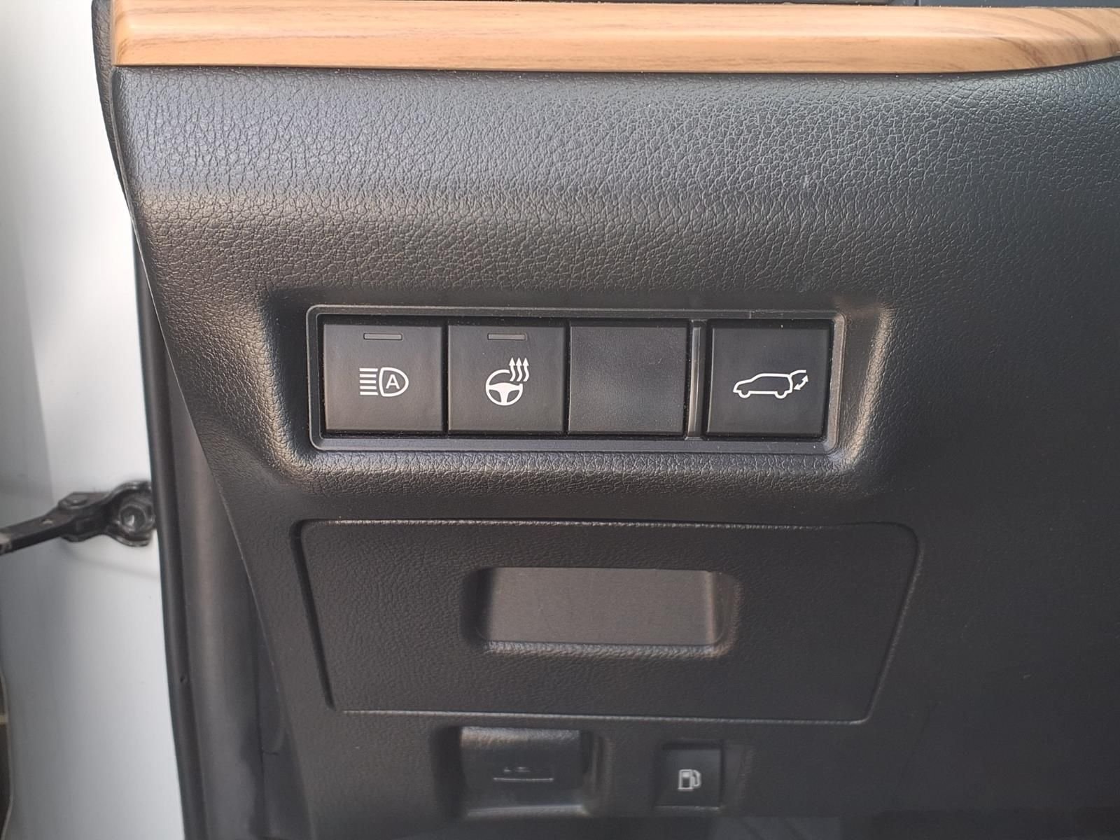 Used 2024 Pearl Toyota Limited image 21