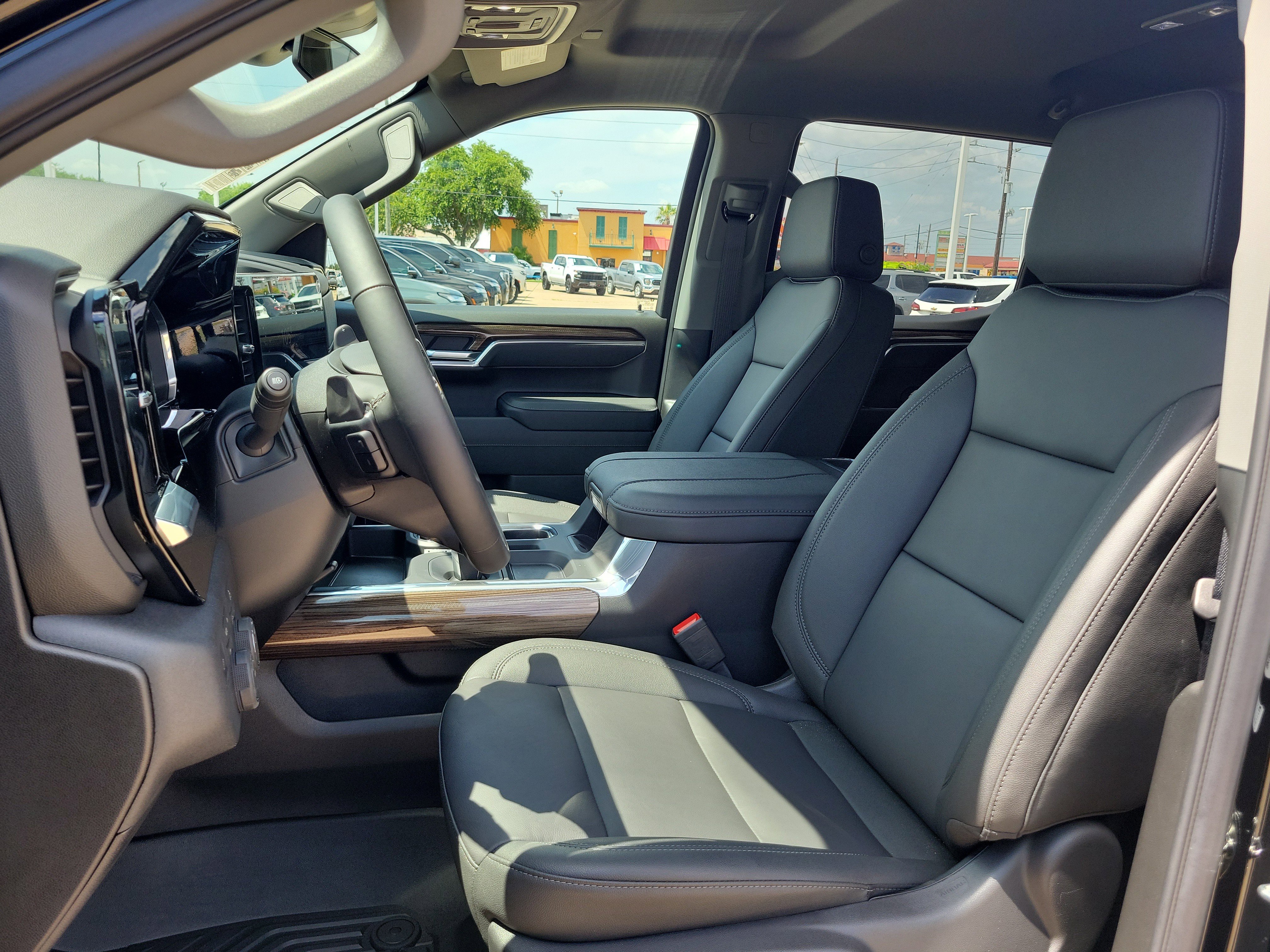 2026 Chevrolet Silverado 1500 LT - Photo 14