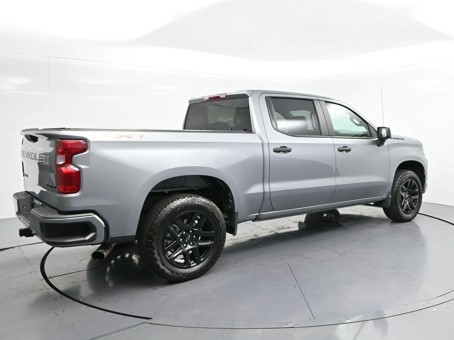 Used 2025 Sterling Gray Metallic Chevrolet Custom image 7