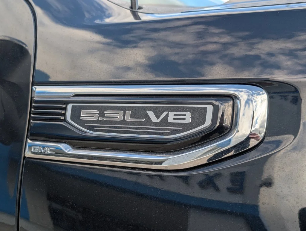 Used 2024 Black GMC SLT image 12