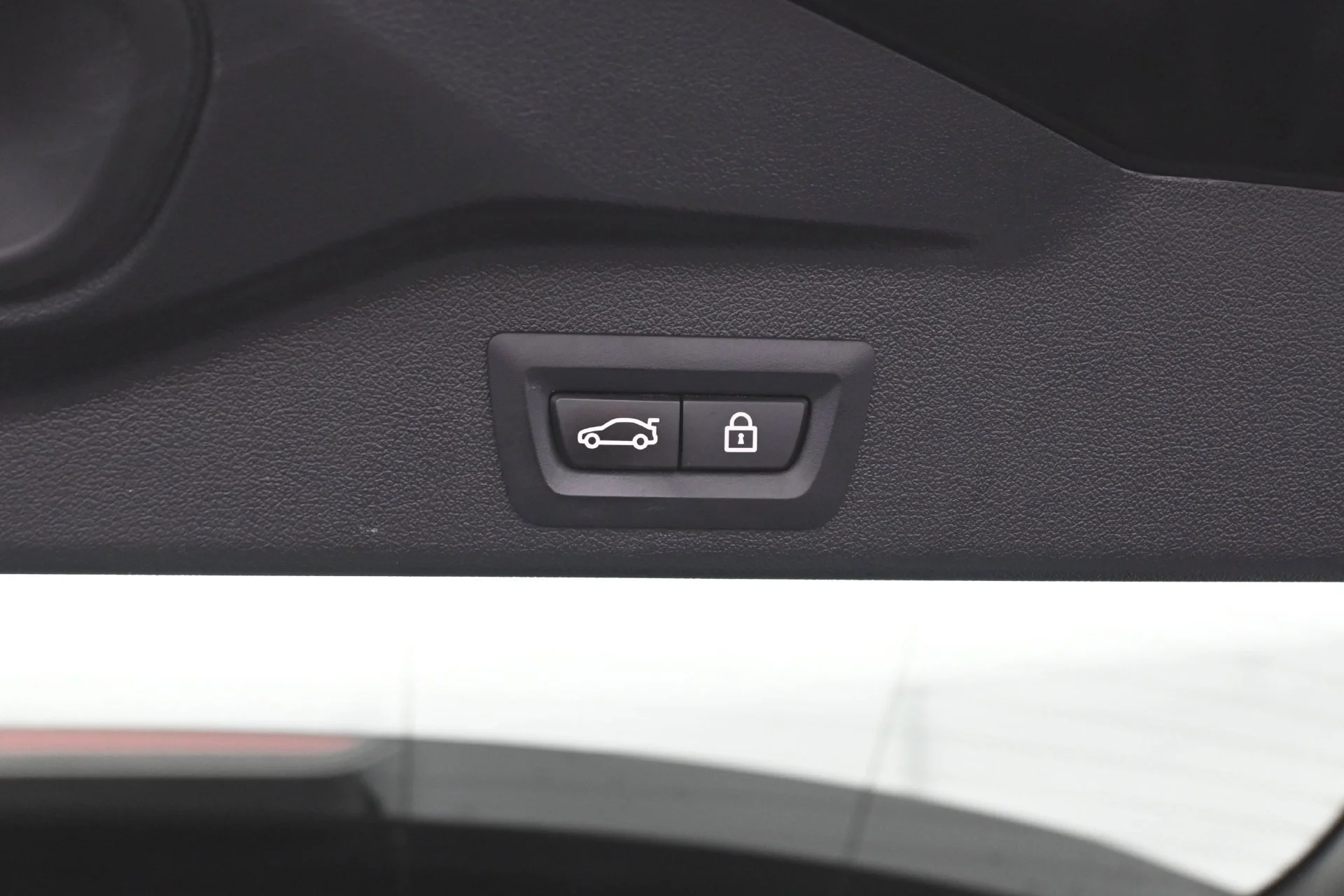 Used 2022 Black Sapphire Metallic BMW xDrive40i image 17
