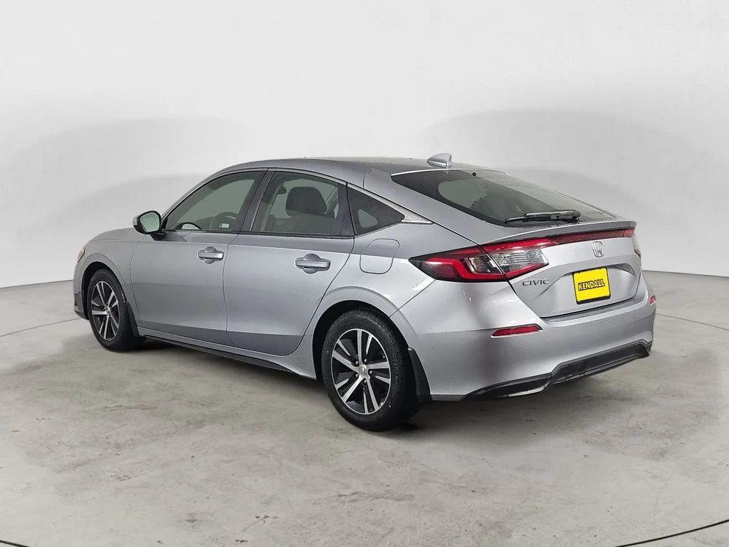 2023 Honda Civic Hatchback LX - Photo 7