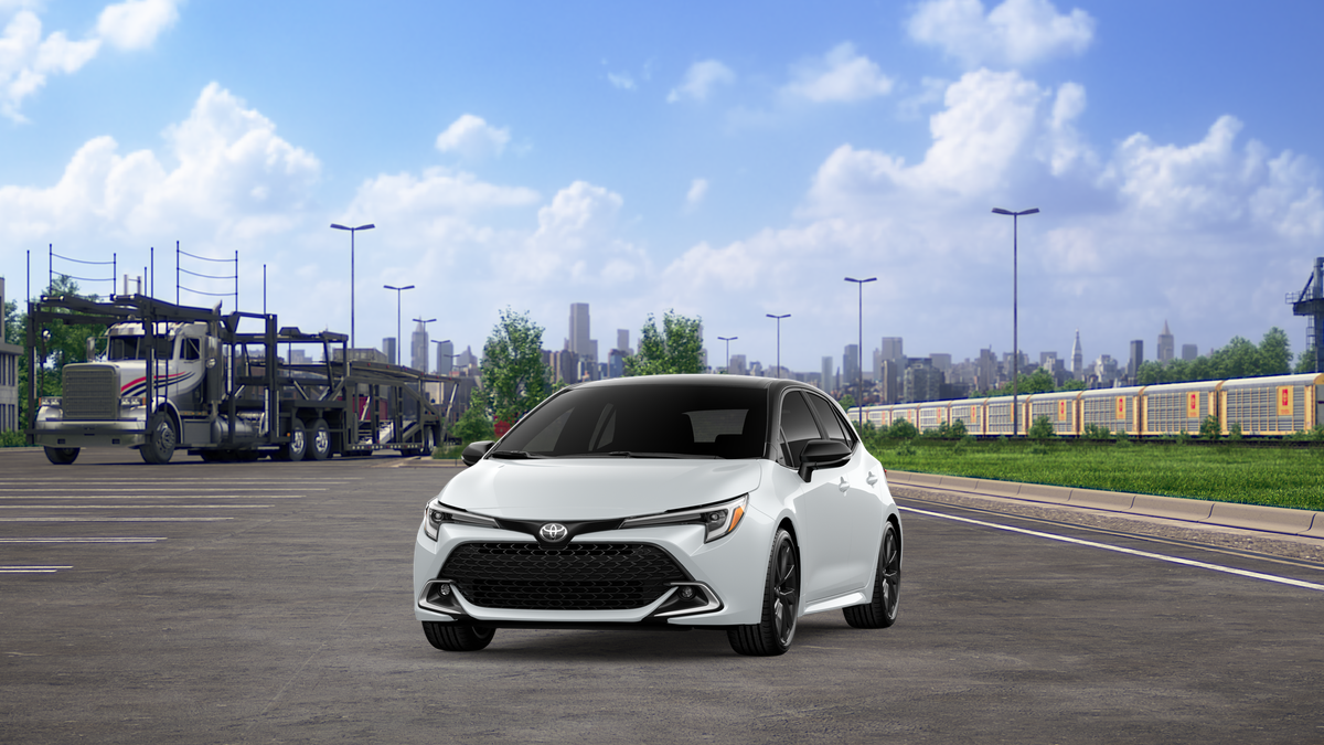New 2027 Wind Chill Pearl with Black roof Toyota XSE image 18