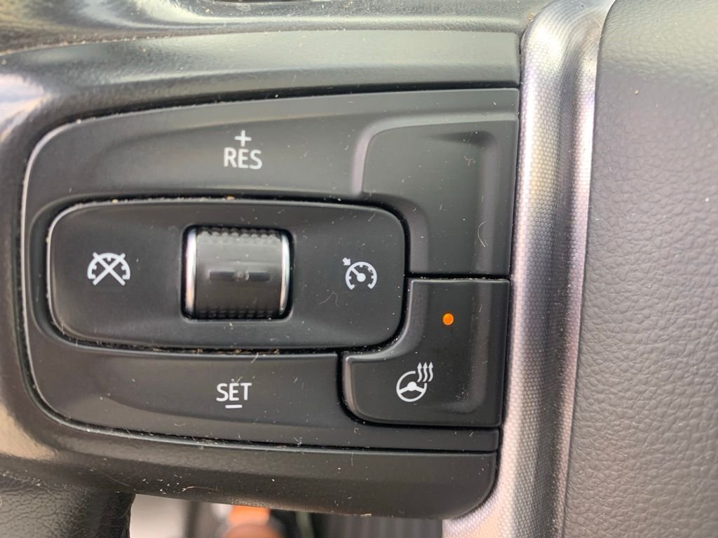 Used 2020 Black GMC Elevation image 19