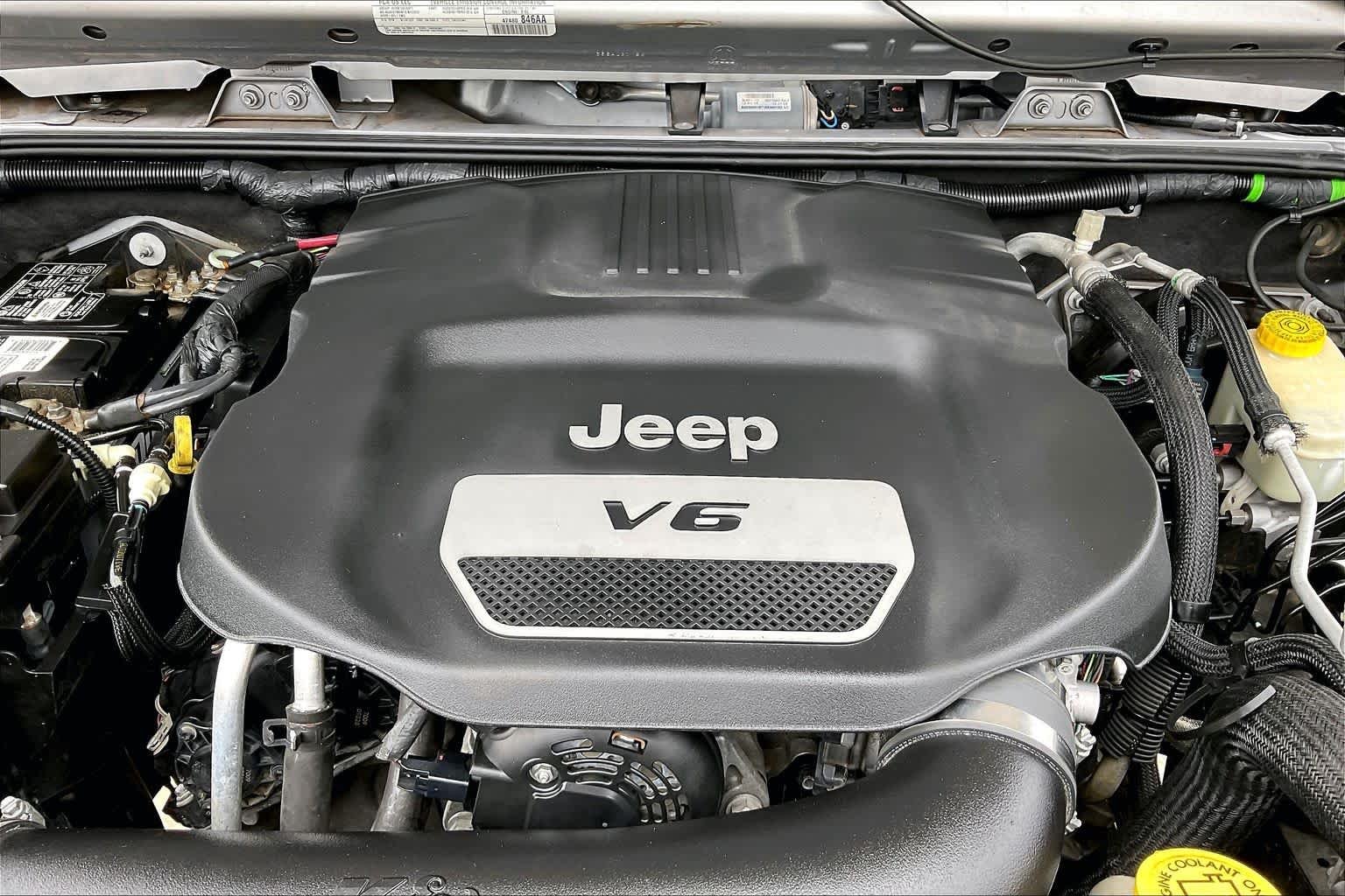 Used 2017 Billet Silver Metallic Clearcoat Jeep Willys Wheeler image 28