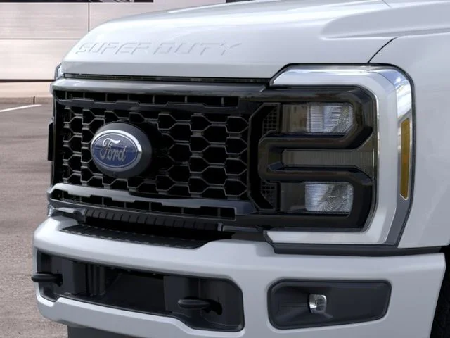 New 2026 Oxford White Ford XL image 17