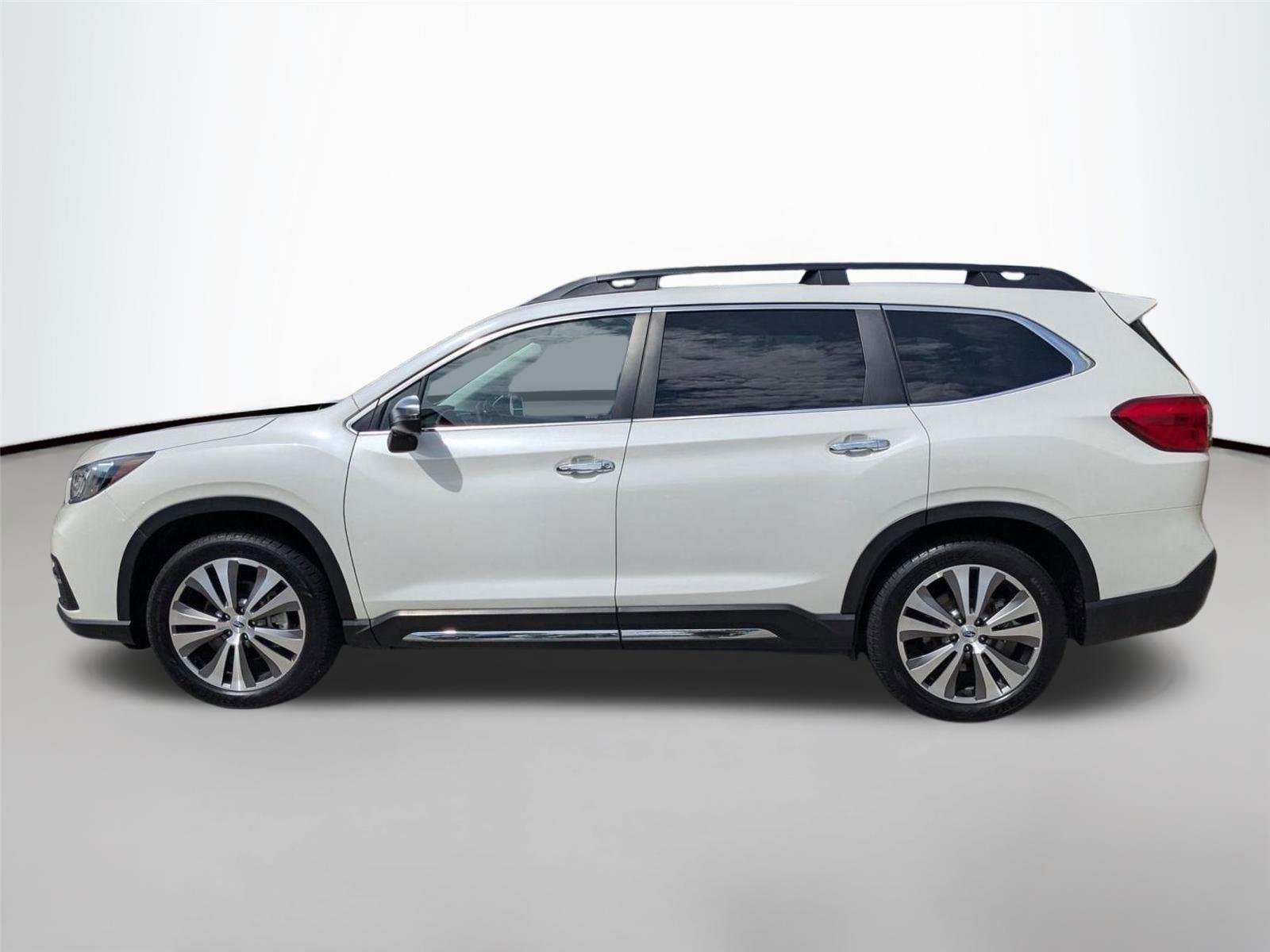 Used 2022 Crystal White Pearl Subaru Touring image 9