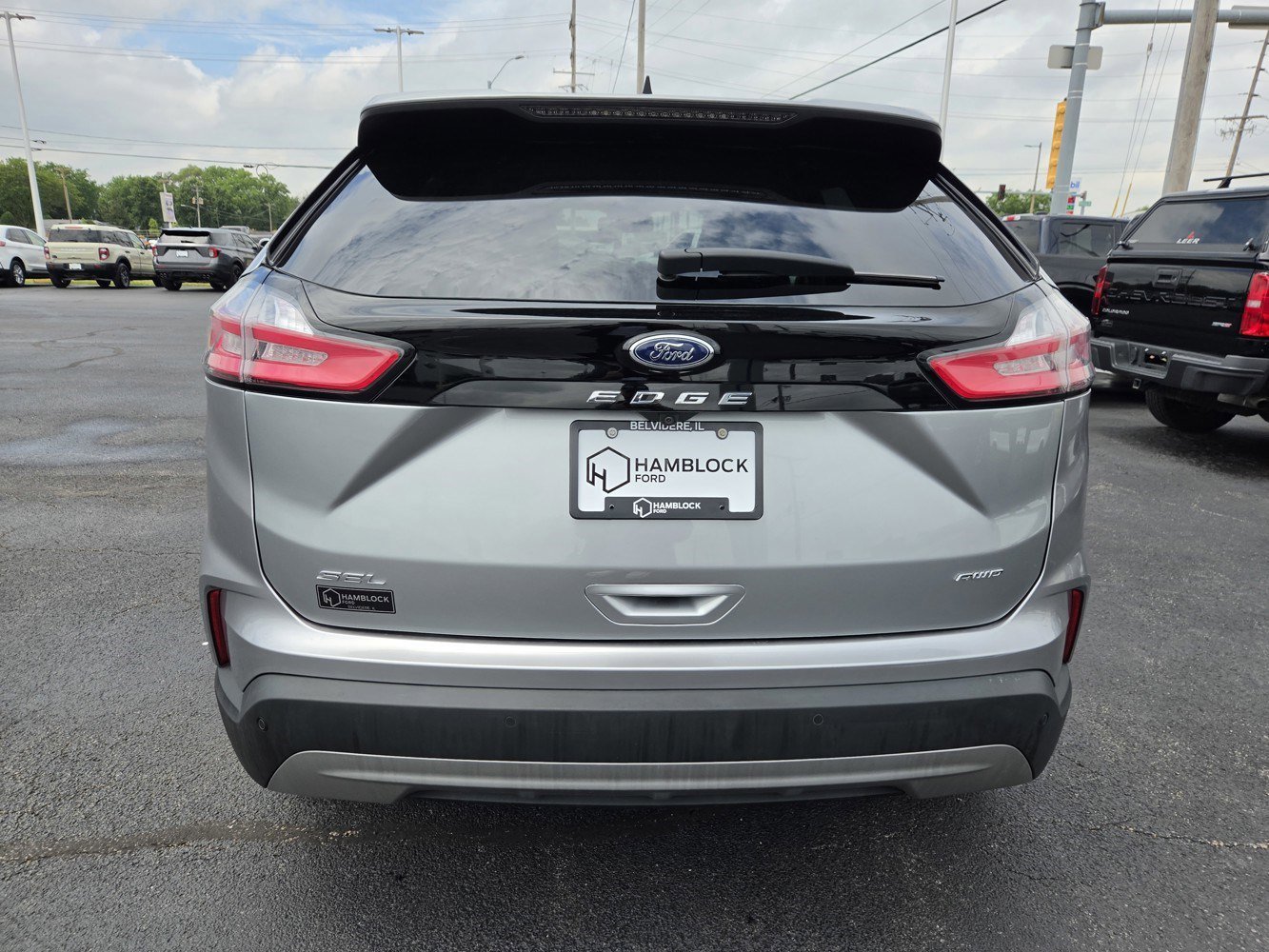 Used 2023 Silver Ford SEL image 6
