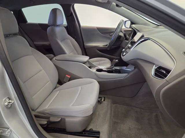Used 2016 Silver Chevrolet LT image 16