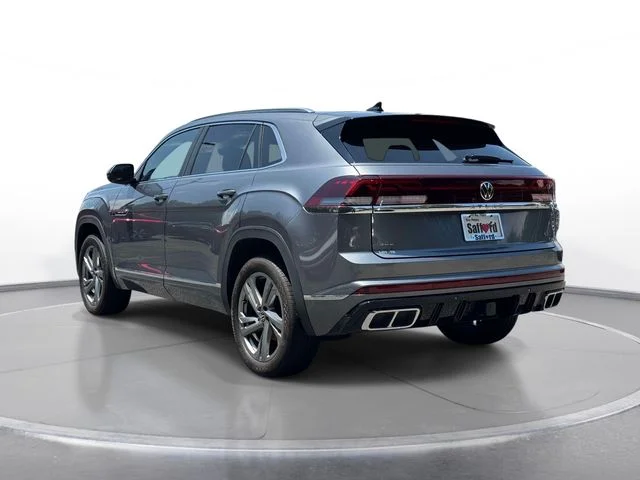 Used 2024 Gray Volkswagen 2.0T SEL R-Line image 6