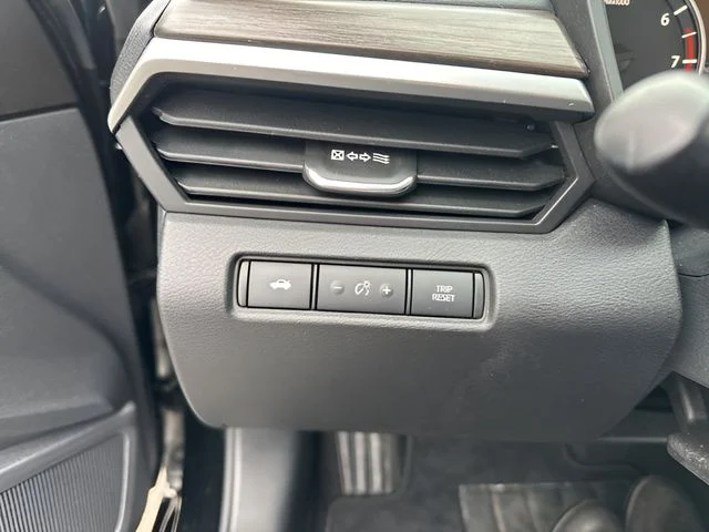 Used 2023 Black Nissan 2.5 SV image 15