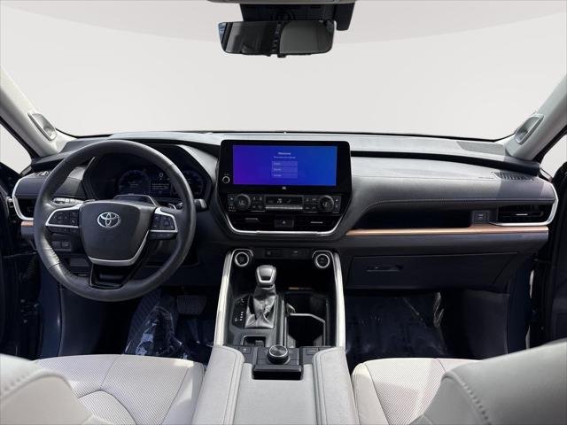 Certified Used 2024 STORM CLOUD Toyota  image 28