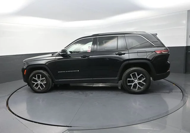 Used 2023 Black Jeep Limited image 6