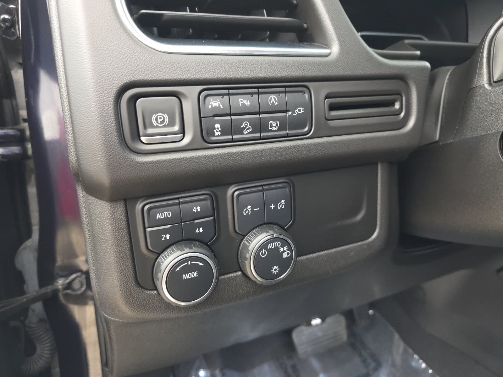 2022 Chevrolet Tahoe Z71 - Photo 34