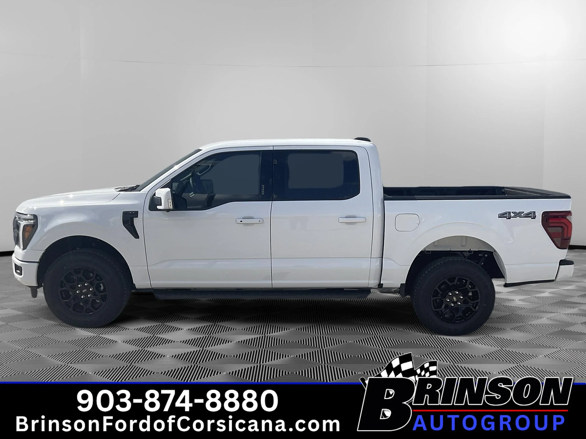 New 2026 Oxford White Ford LARIAT image 3
