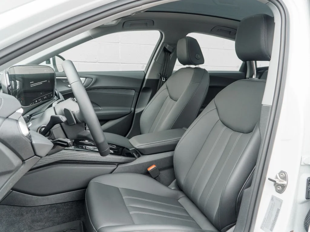 Used 2025 White Audi  image 5